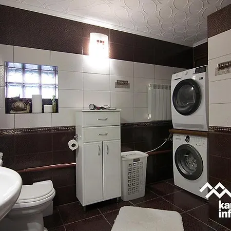 зелена над рікою Gospodarstwo wiejskie