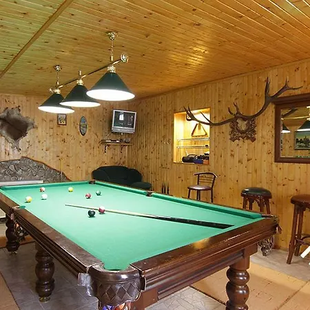 Gospodarstwo wiejskie зелена над рікою Sławsko