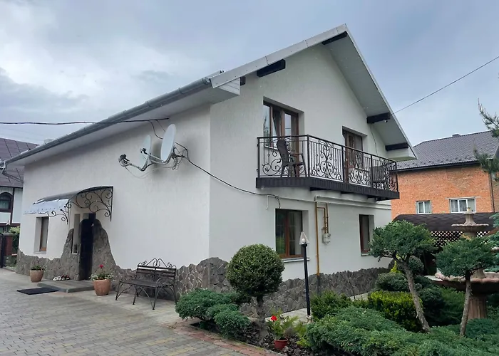 зелена над рікою Kır Evi Slavske