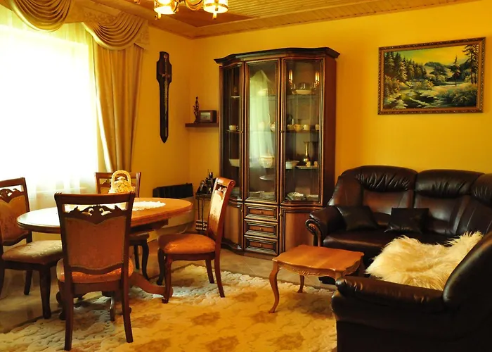 зелена над рікою Kır Evi *